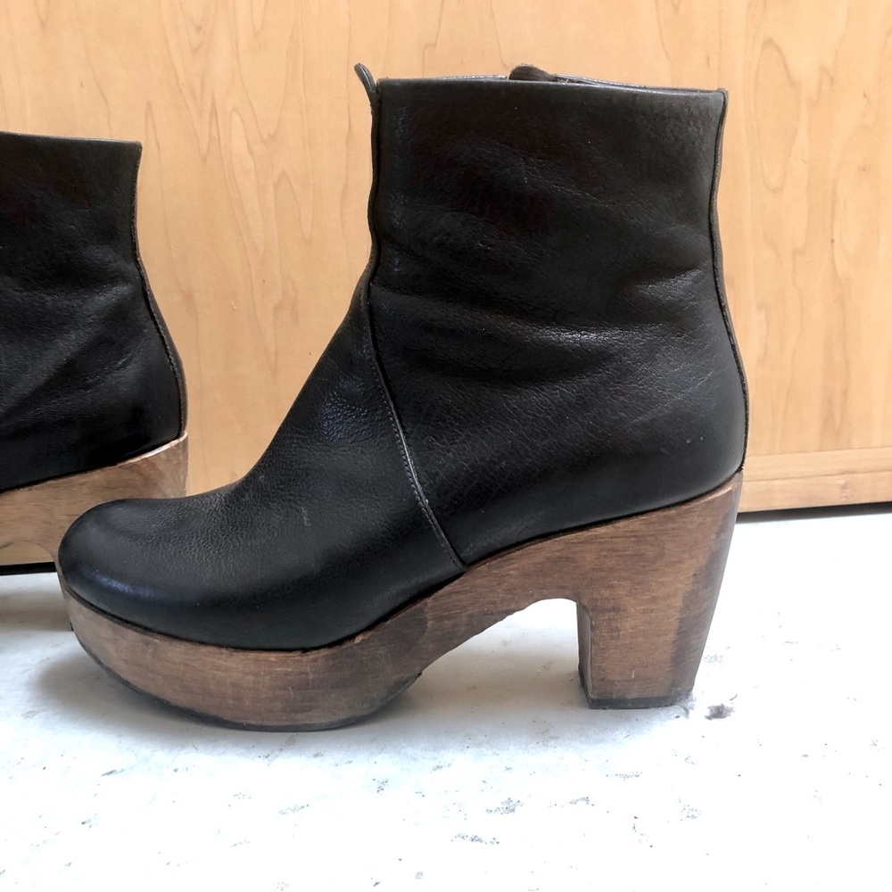Cocolico platform clog boots